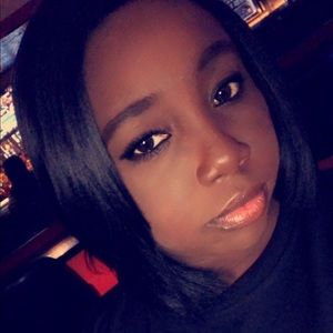 Meet your Posher, Jasmine